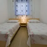 Meernahes Nur 390 Zum Mit Mediterraner Terrasse
