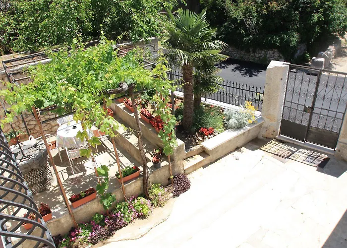 Meernahes Nur 390 Zum Mit Mediterraner Terrasse * Jadranovo