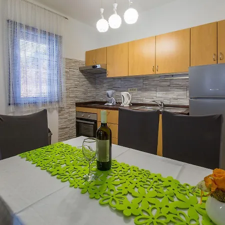 Meernahes Nur 390 Zum Mit Mediterraner Terrasse *
