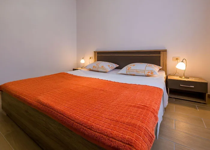 Meernahes Nur 390 Zum Mit Mediterraner Terrasse Apartman Jadranovo